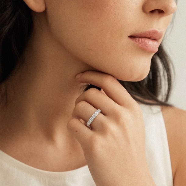 Обручальное кольцо «Гармоничная гладь вечности»